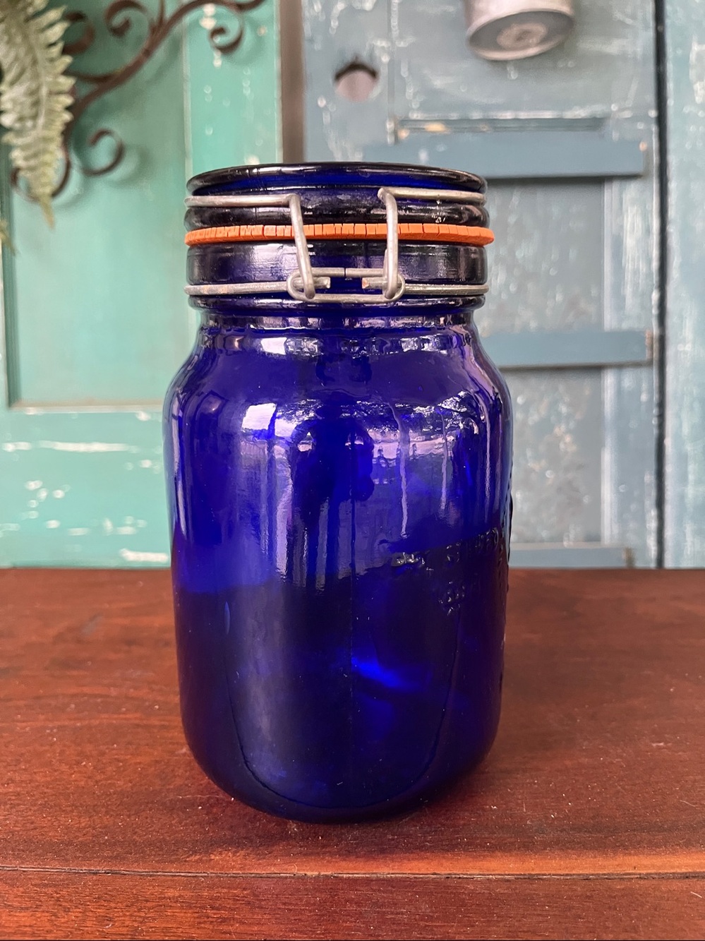Vintage cobalt blue glass storage jar. Crownford China Co. product - Picture 2 of 8